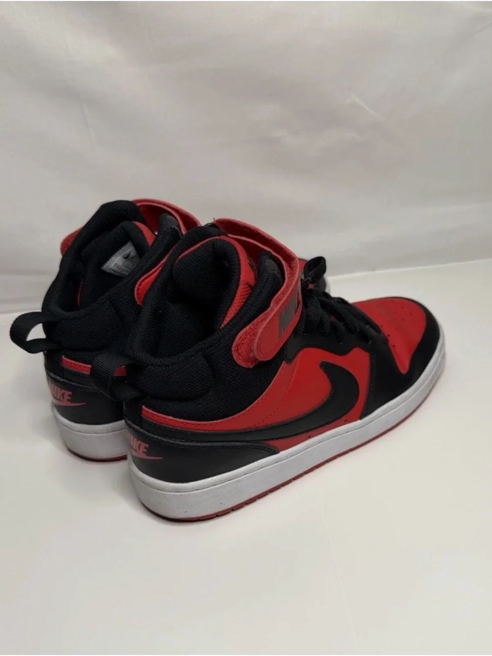 Nike bold red